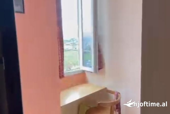 Shtepi ne shitje Apartament ne Tirane, 1+1, Mobilimi E mobiluar, Pagesa 68,000  Euro.