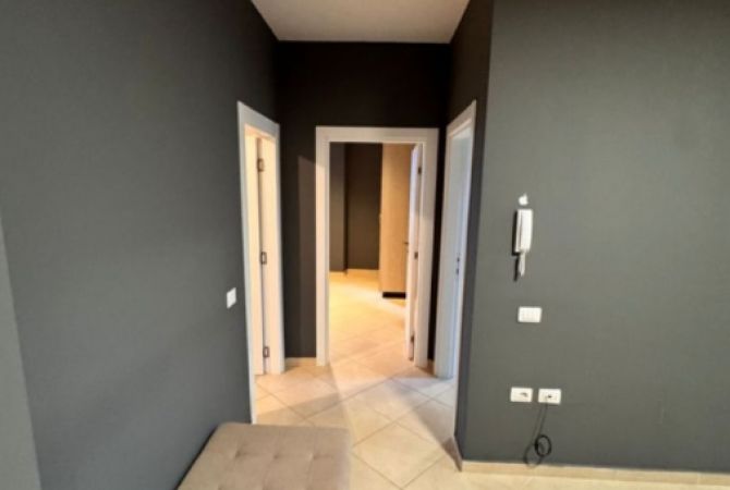 Ambjent biznesi me qera 3+1 ne Tirane - 850 Euro