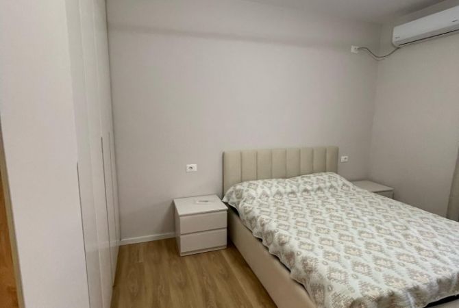 Shtepi ne shitje Apartament ne Tirane, 2+1, Mobilimi E mobiluar, Pagesa 200,000  Euro.