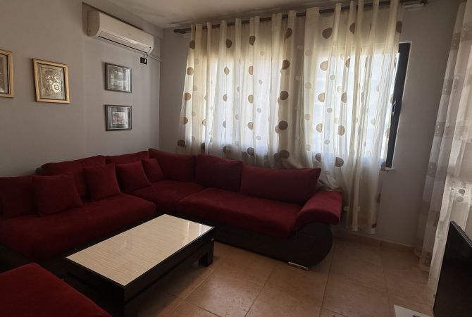 Shtepi ne shitje Apartament ne Tirane, 1+1, Mobilimi E mobiluar, Pagesa 96,000  Euro.