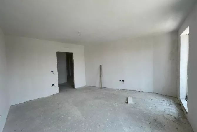 Shtepi ne shitje 1+1 ne Tirane - 129,000 Euro
