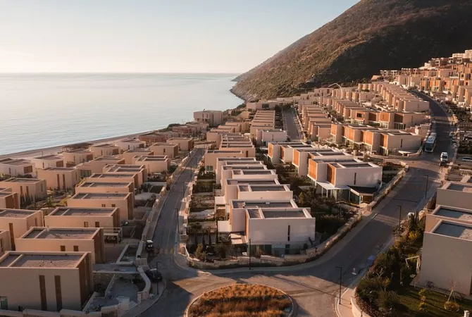 Casa in vendita 2+1 a Himara - 352,998 Euro