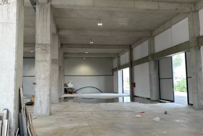 Business Property for Rent 4+1 in Tirana - 4,800 Euro