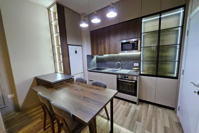Shtepi me qera 1+1 ne Tirane - 699 Euro