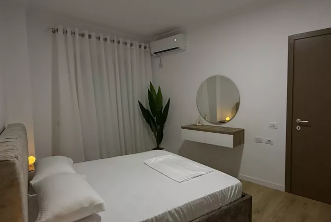 Shtepi me qera Apartament ne Tirane, 2+1, Mobilimi E mobiluar, Pagesa 800  Euro.
