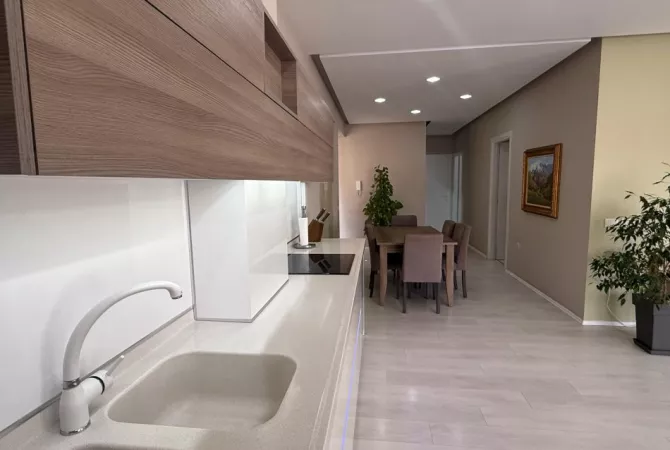 House for Rent 3+1 in Tirana - 1,300 Euro