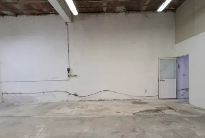 Ambient biznesi me qera 4+1 ne Tirane - 1,500 Euro