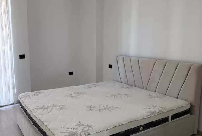 Shtepi me qera 2+1 ne Tirane - 600 Euro