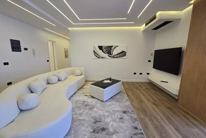 Shtepi ne shitje Apartament ne Tirane, 2+1, Mobilimi E mobiluar, Pagesa 325,000  Euro.