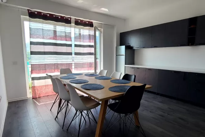 Shtepi me qera Apartament ne Tirane, 1+1, Mobilimi E mobiluar, Pagesa 65,000  Leke.