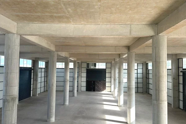 Business Property for Rent 3+1 in Tirana - 12,000 Euro