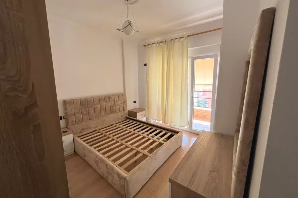 Shtepi me qera Apartament ne Tirane, 1+1, Mobilimi E mobiluar, Pagesa 600  Euro.