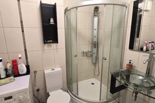 🏡 Jepet Ambient per Zyre me qira ne Qender 