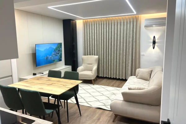 Shtepi me qera 2+1 ne Tirane - 800 Euro