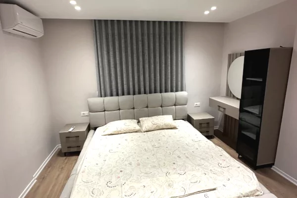 Shtepi me qera Apartament ne Tirane, 2+1, Mobilimi E mobiluar, Pagesa 799  Euro.