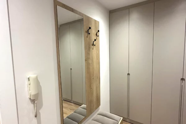 Shtepi me qera 2+1 ne Tirane - 800 Euro