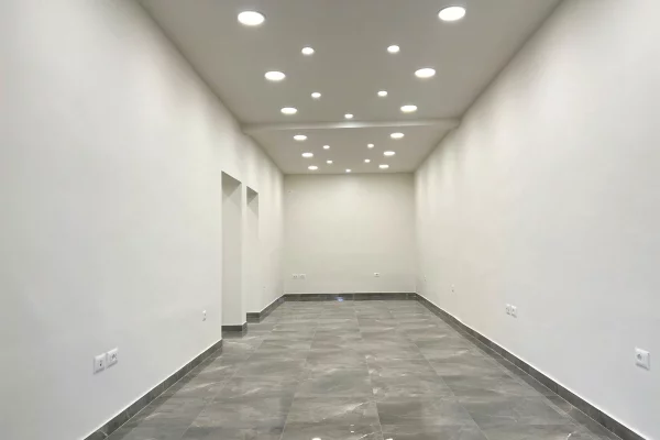 🏡 Shitet ambient biznesi kati 0 prane Stadiumit Dinamo 