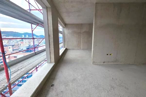 Shtepi ne shitje Apartament ne Tirane, 1+1, Mobilimi Bosh, pa mobiluar, Pagesa 200,000  Euro.