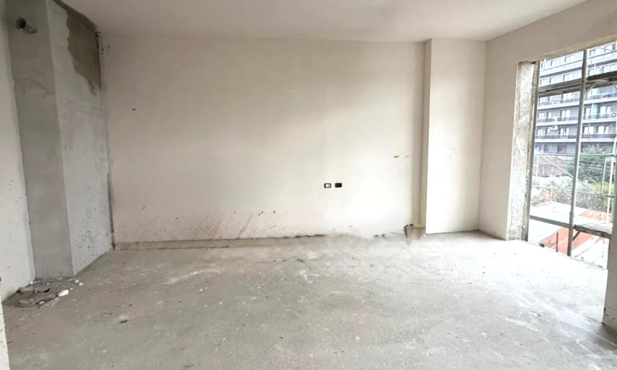 Apartment for sale in Tirana 1+1, Emty