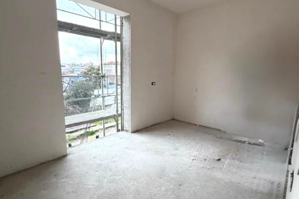 House for Sale 1+1 in Tirana - 125,630 Euro