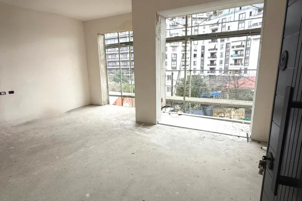 Apartment for sale in Tirana 1+1, Emty