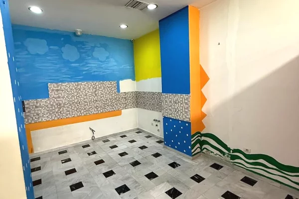 🏢 Jepet me Qira Njesi Biznesi – 📍Rruga Xhanfize Keko (Xhamlliku) 