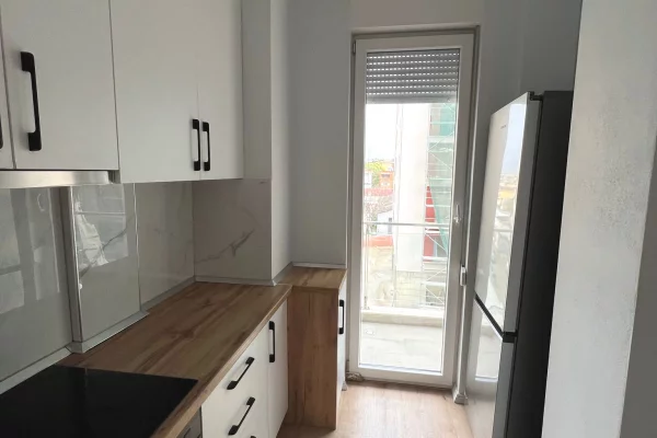 Shtepi me qera Apartament ne Tirane, 2+1, Mobilimi E mobiluar, Pagesa 750  Euro.