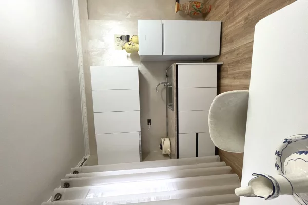 Shtepi me qera Apartament ne Tirane, 1+1, Mobilimi E mobiluar, Pagesa 3,600  Euro.