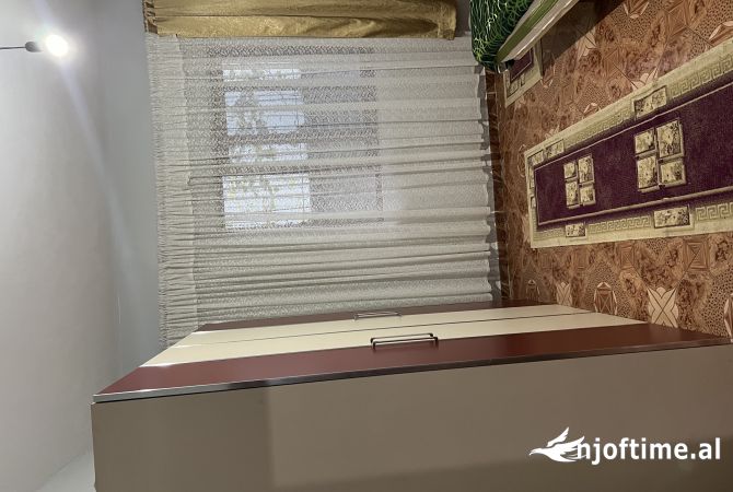 Shtepi me qera Shtepi Private ne Tirane, 3+1, Mobilimi E mobiluar, Pagesa 500  Euro.