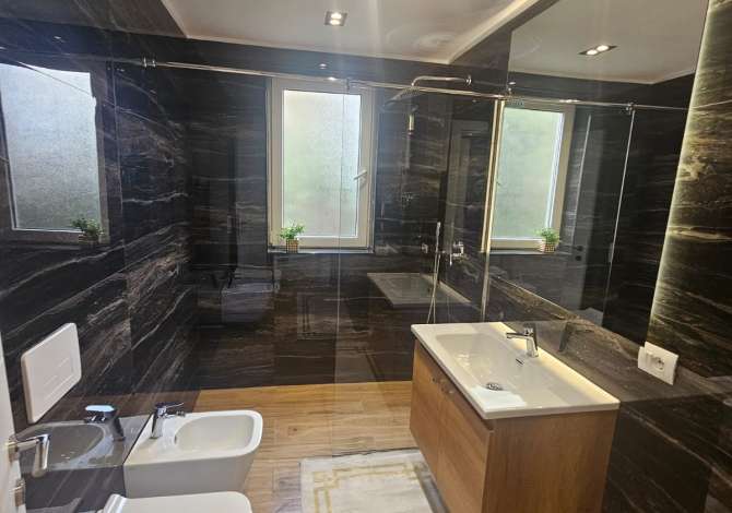 Shtepi ne shitje 2+1 ne Tirane - 245,000 Euro