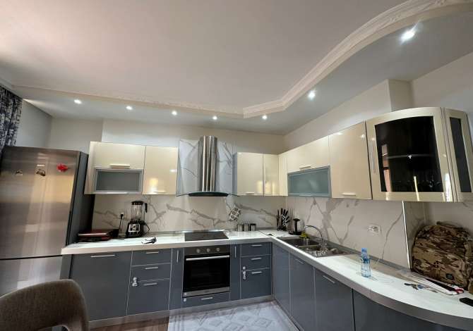 Shtepi me qera 2+1 ne Tirane - 700 Euro