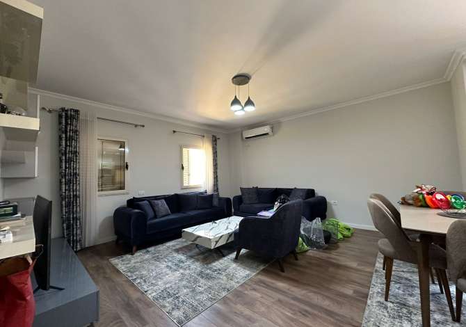 Shtepi me qera 2+1 ne Tirane - 700 Euro