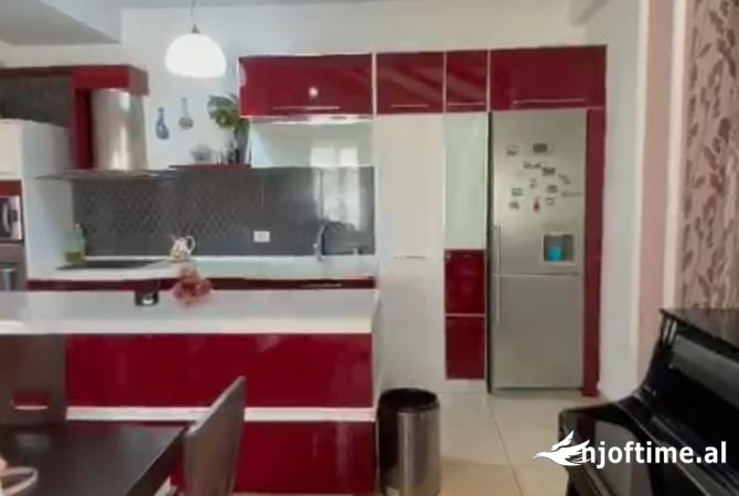 Shtepi ne shitje 4+1 ne Tirane - 275,000 Euro