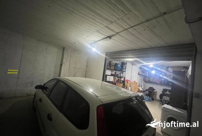 Shtepi ne shitje Apartament ne Tirane, 2+1, Mobilimi E mobiluar, Pagesa 200,000  Euro.