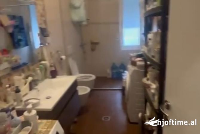 Shtepi ne shitje 2+1 ne Tirane - 200,000 Euro