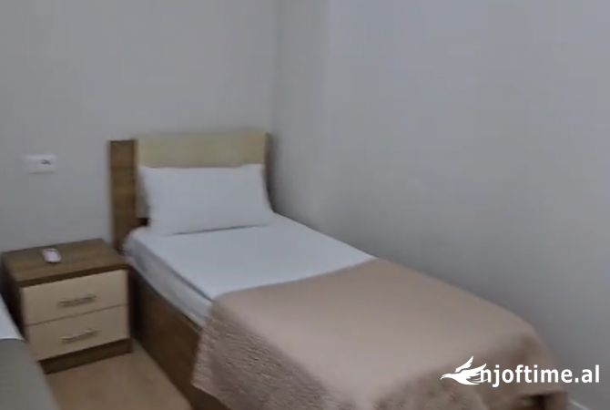 Shtepi me qera Apartament ne Tirane, 1+1, Mobilimi E mobiluar, Pagesa 600  Euro.