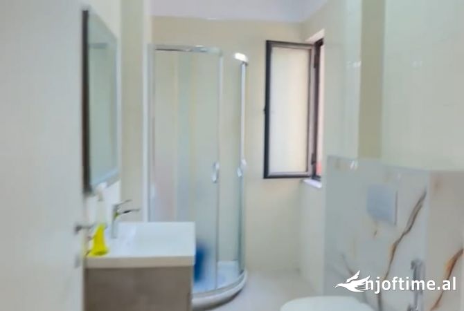 Shtepi ne shitje 1+1 ne Tirane - 135,000 Euro