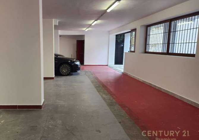 Ambient biznesi me qera 4+1 ne Tirane - 800 Euro