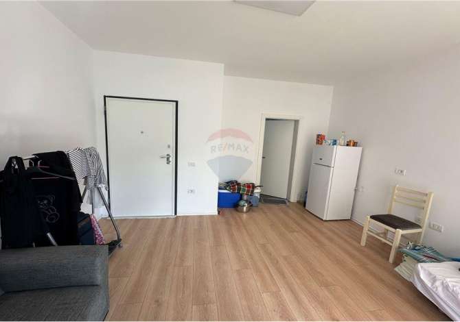 Shtepi me qera Garsoniere ne Tirane - 400 Euro