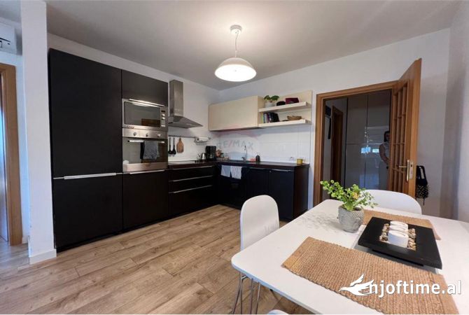 Shtepi me qera 1+1 ne Tirane - 700 Euro