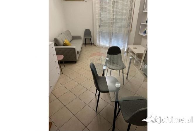 Shtepi me qera 2+1 ne Tirane - 500 Euro