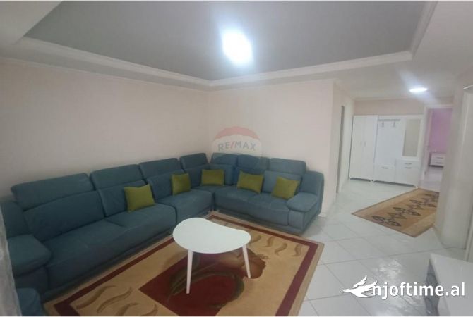 Shtepi me qera 2+1 ne Tirane - 650 Euro