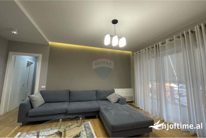 Shtepi me qera 2+1 ne Tirane - 1,200 Euro