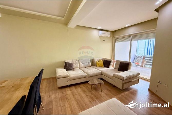 Shtepi me qera 2+1 ne Tirane - 700 Euro
