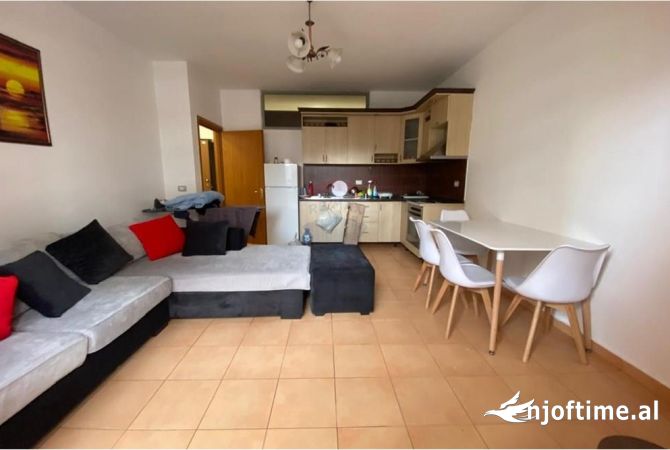 Shtepi me qera 1+1 ne Tirane - 400 Euro