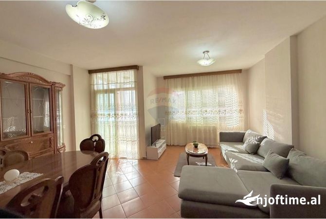 Shtepi me qera 2+1 ne Tirane - 550 Euro