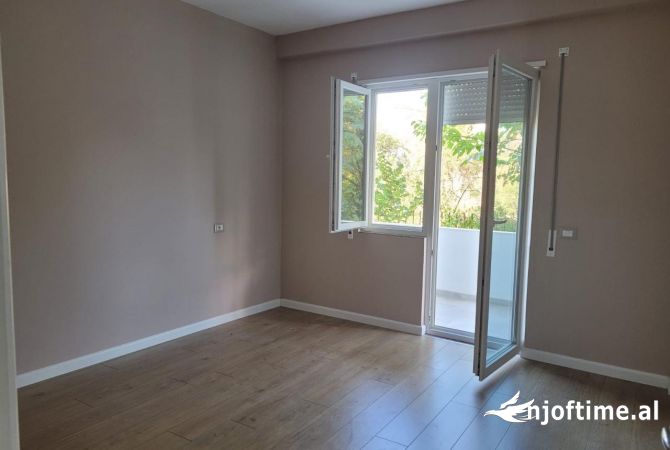 Shtepi me qera 1+1 ne Tirane - 400 Euro