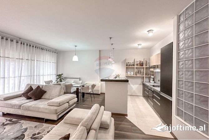 Shtepi me qera 2+1 ne Tirane - 950 Euro