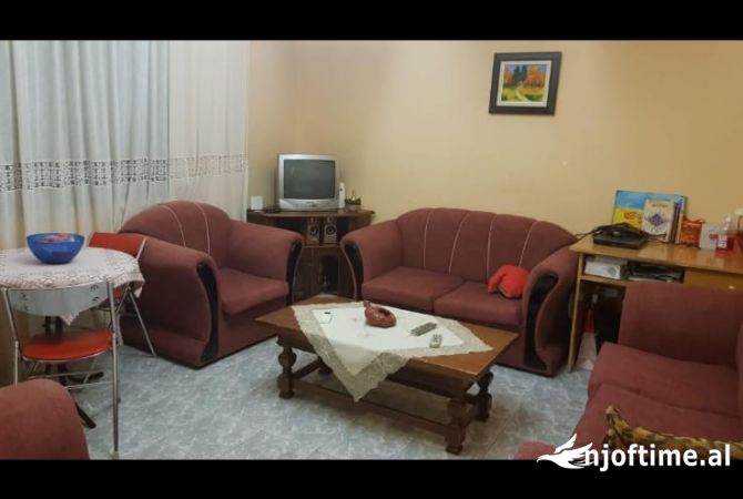 Shtepi me qera 1+1 ne Tirane - 400 Euro