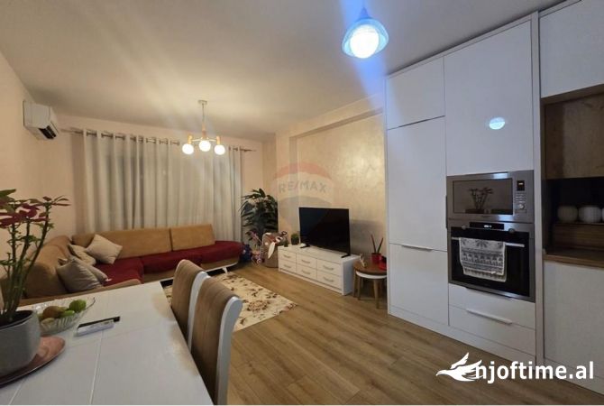 Shtepi me qera 2+1 ne Tirane - 600 Euro